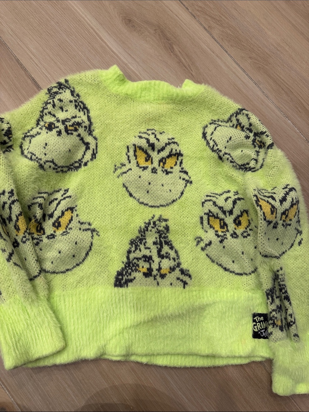 Justice Neon Green Grinch Face Fuzzy Crewneck Sweater - Kids Size S (7-8)